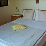 Guest House Roza