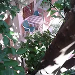 Guest House Roza