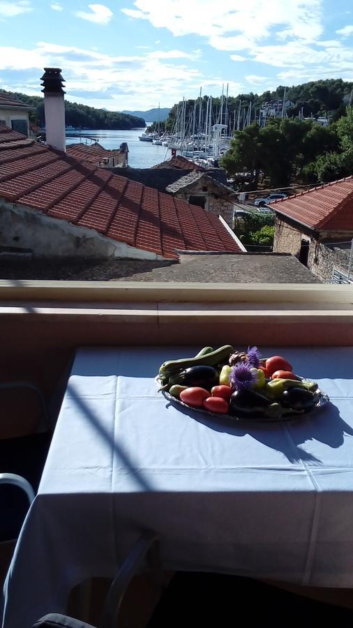 Roza 3* Vrboska